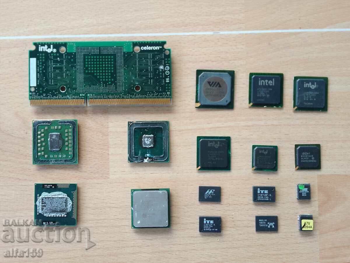 Lot of processors and chips for electronic scrap with price 25.00 BGN | € 12.78