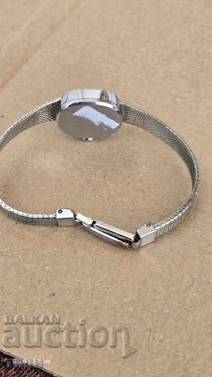 Auction DUGENA CLASSIC SWISS MADE RARE DOESN'T WORK BZC !!!! Auction DUGENA CLASSIC SWISS MADE RARE DOESN'T WORK BZC !!!!