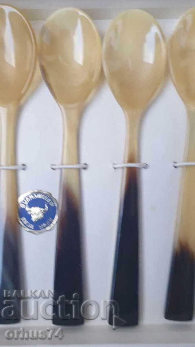 Κοφτάλια από κέρατο βουβαλιού με τιμή 80.00 BGN | € 40.90 Κοφτάλια από κέρατο βουβαλιού με τιμή 80.00 BGN | € 40.90