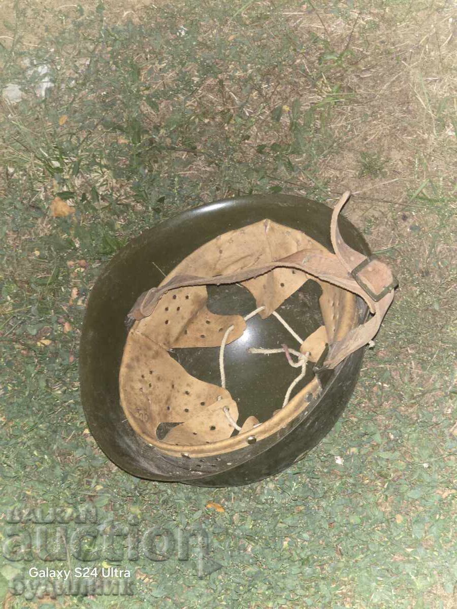 Old military helmet. I'm launching over 100 auctions from a penny - 5 Old military helmet. I'm launching over 100 auctions from a penny - 5