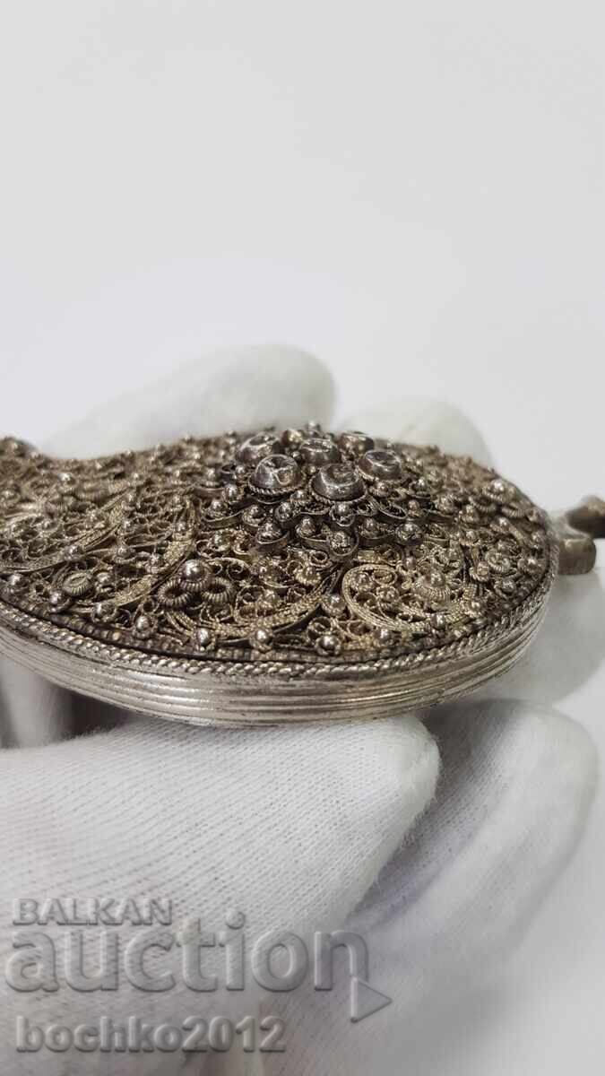 Licitație Jumătate de pafta din argint de înaltă calitate, filigran - secolul al XIX-lea