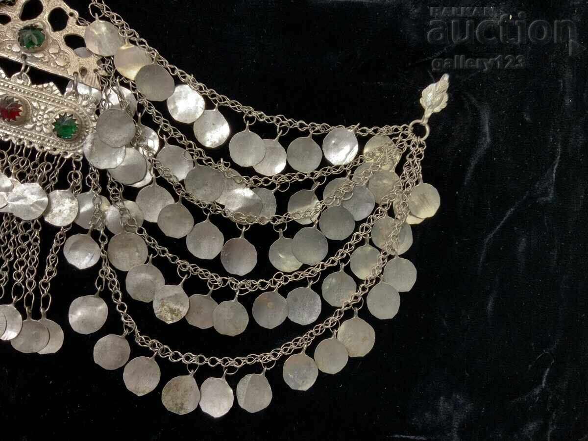 Delivery of Renaissance silver jewelry Delivery of Renaissance silver jewelry