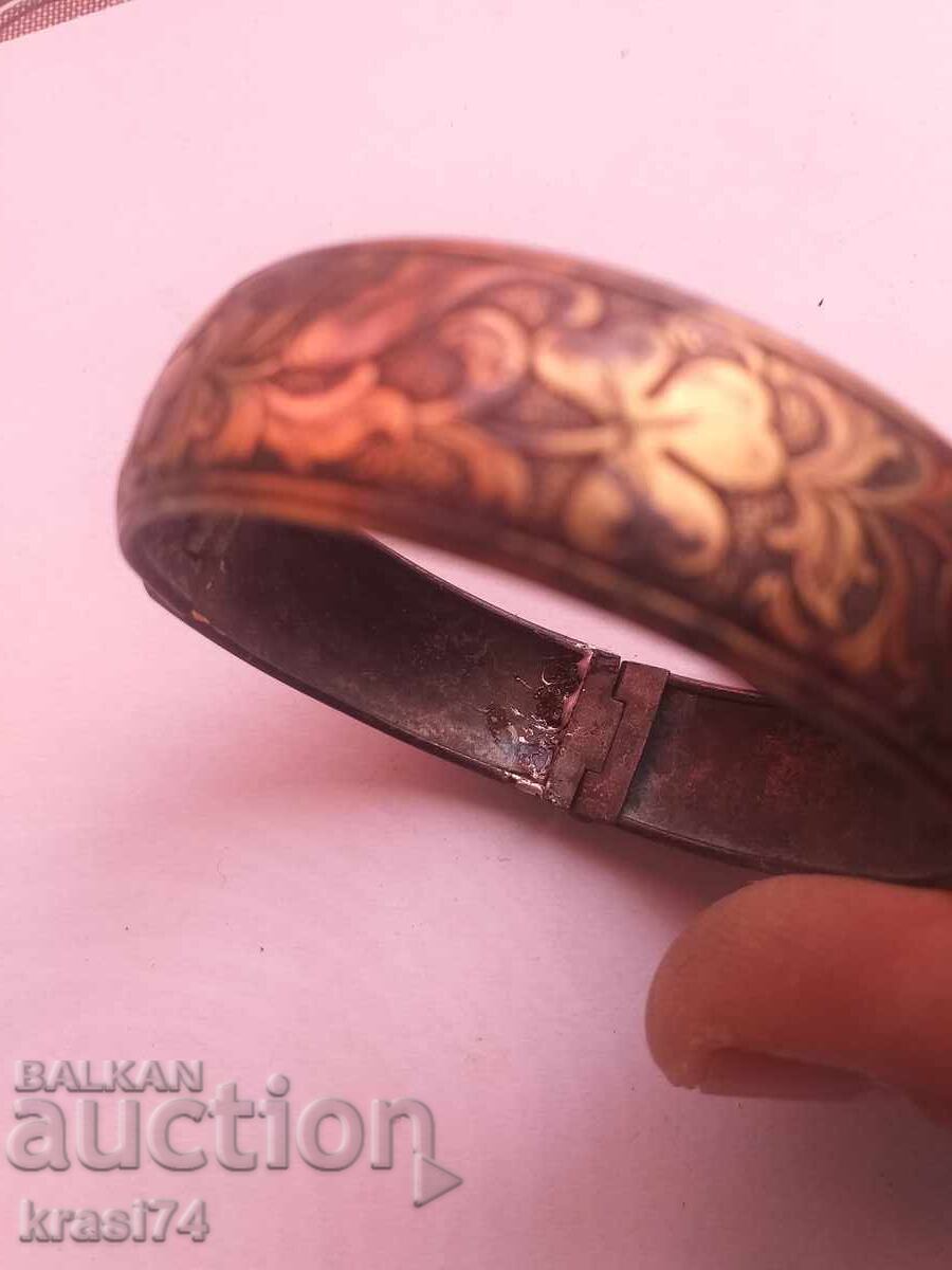 Βραχιόλι με τιμή 50.00 BGN | € 25.56 Βραχιόλι με τιμή 50.00 BGN | € 25.56