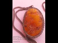 Colier cu chihlimbar