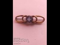 Επιχρυσωμένη καρφίτσα