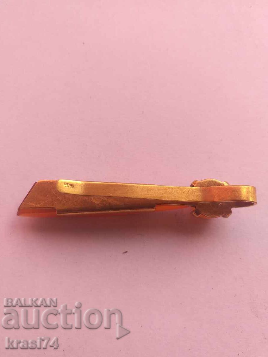 Позлатена игла за вратовръзка с цена 20.00 лв. | € 10.23 Позлатена игла за вратовръзка с цена 20.00 лв. | € 10.23