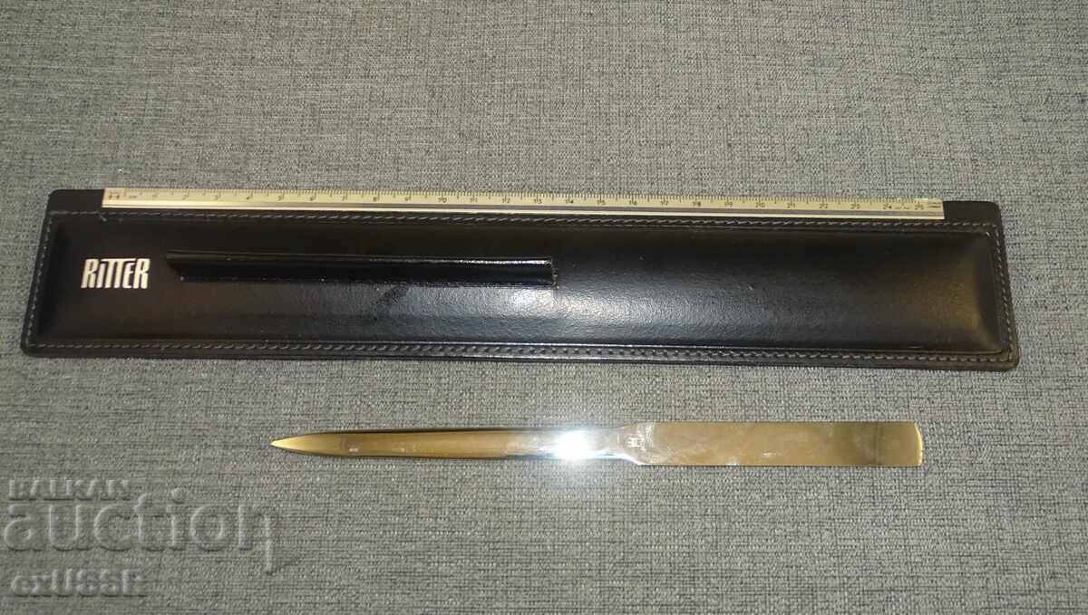 Vechi cuțit german de scrisori, linie în cutie cu preț 50.00 BGN | € 25.56 Vechi cuțit german de scrisori, linie în cutie cu preț 50.00 BGN | € 25.56