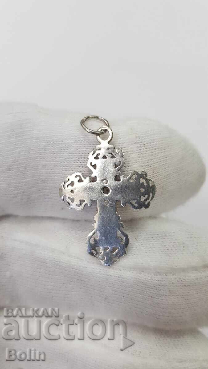 Livrarea Cruce rară din argint ajurat cu zirconiu Europa Livrarea Cruce rară din argint ajurat cu zirconiu Europa