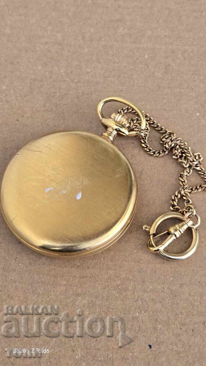 Delivery of ROYAL QUARTZ SWISS MADE RARE, I DON'T KNOW IF IT WORKS BZC!!!!