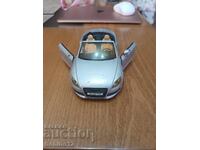 Audi TT Silver 1:24 Toy Car