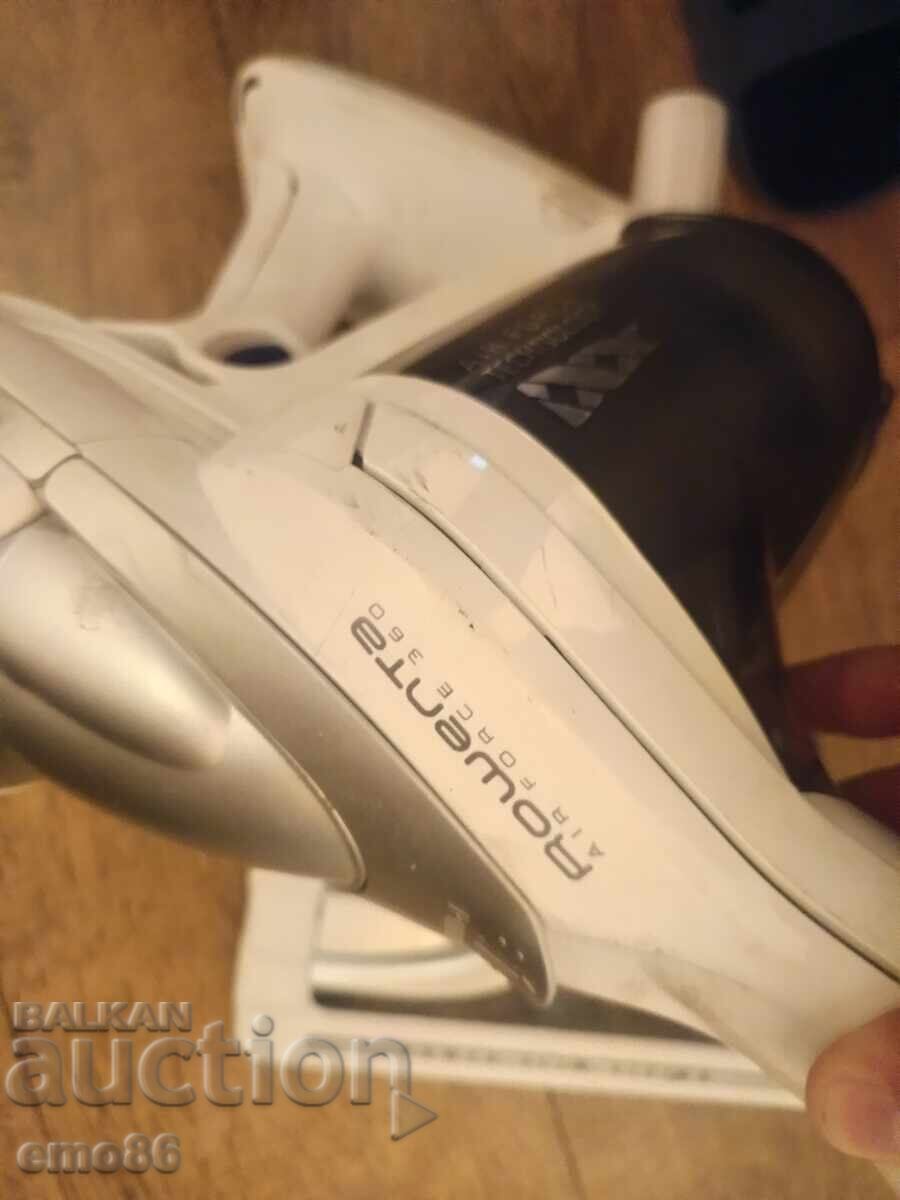 Auction Rowenta 21.9V vacuum cleaner B.Z.C Auction Rowenta 21.9V vacuum cleaner B.Z.C