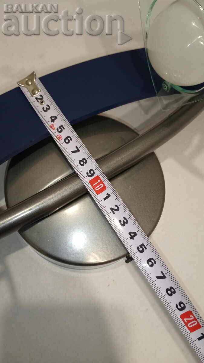 Lampă de tavan cu preț 22.00 BGN | € 11.25