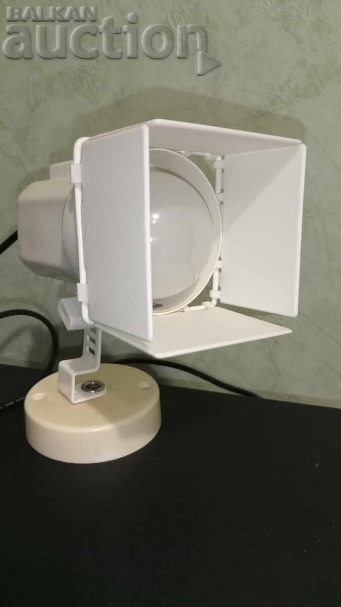 Παράδοση Vintage επιτοίχιο φωτιστικό Παράδοση Vintage επιτοίχιο φωτιστικό