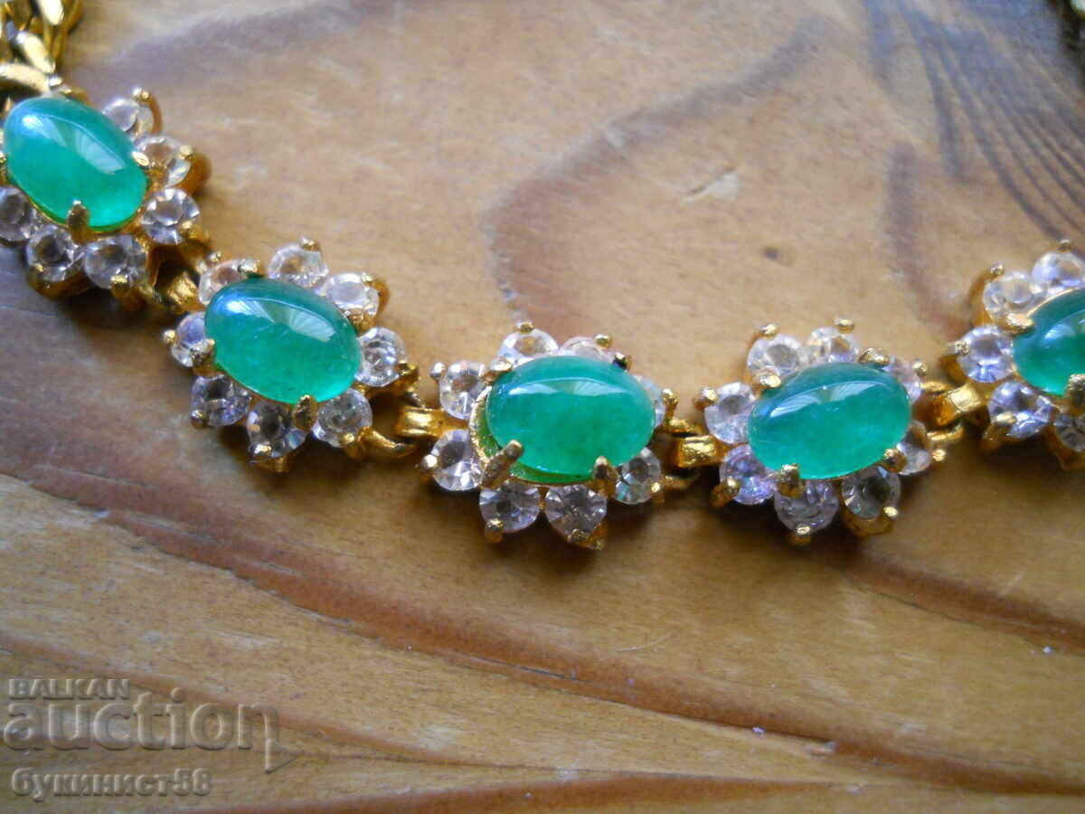 Επιχρυσωμένη παιδική αλυσίδα με πέτρες με τιμή 10.00 BGN | € 5.11