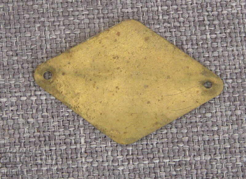 Plăcuță veche din alamă Vulkan Izgrev cu preț 10.00 BGN | € 5.11