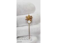 Very rare royal badge, white, red cross 1930-1940