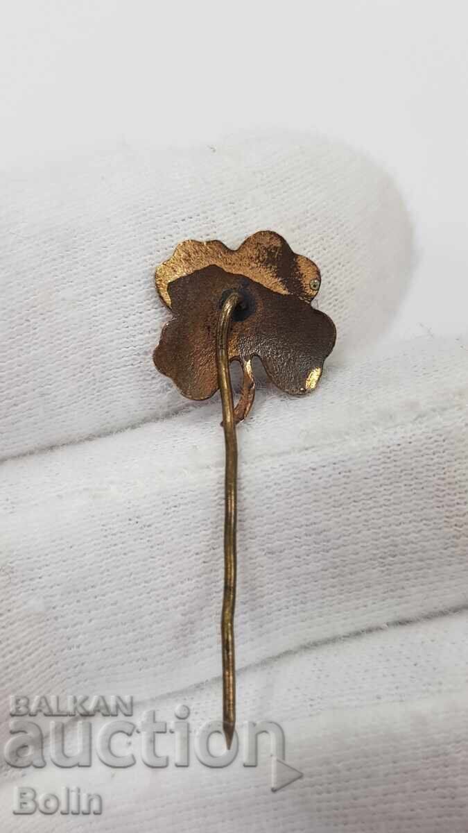 Rare Royal Badge, Clover Pin with Enamel BZNS - 5 Rare Royal Badge, Clover Pin with Enamel BZNS - 5