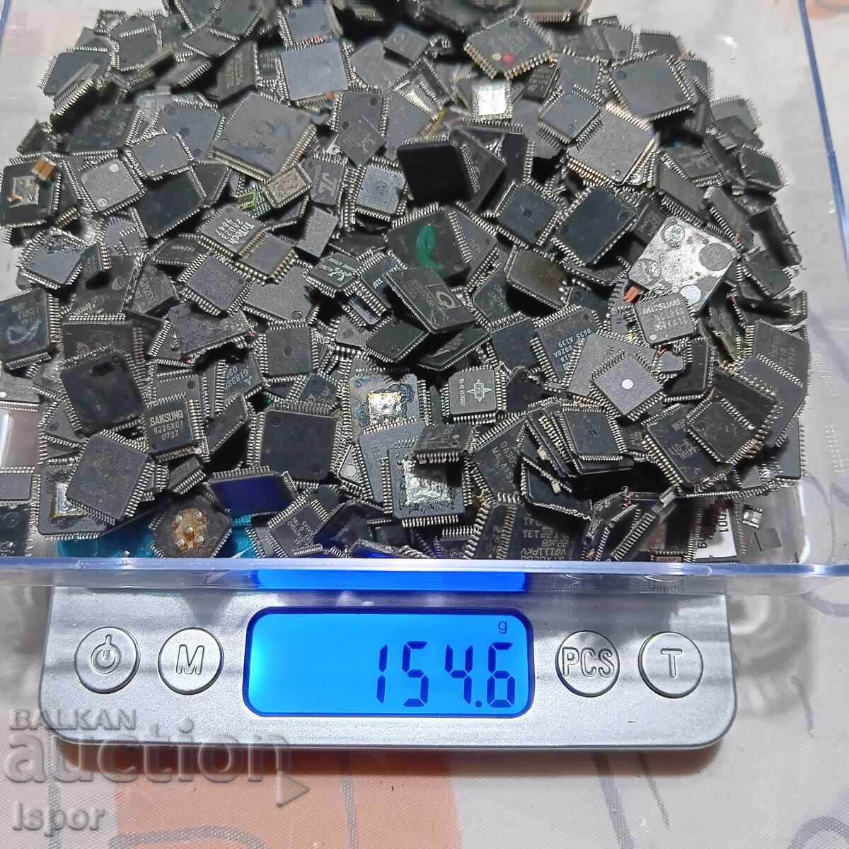 154 g mix de chipsuri mici și subțiri cu preț 50.00 BGN | € 25.56