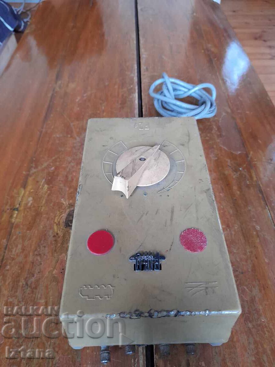 Παλιό τροφοδοτικό Piko με τιμή 37.00 BGN | € 18.92 Παλιό τροφοδοτικό Piko με τιμή 37.00 BGN | € 18.92