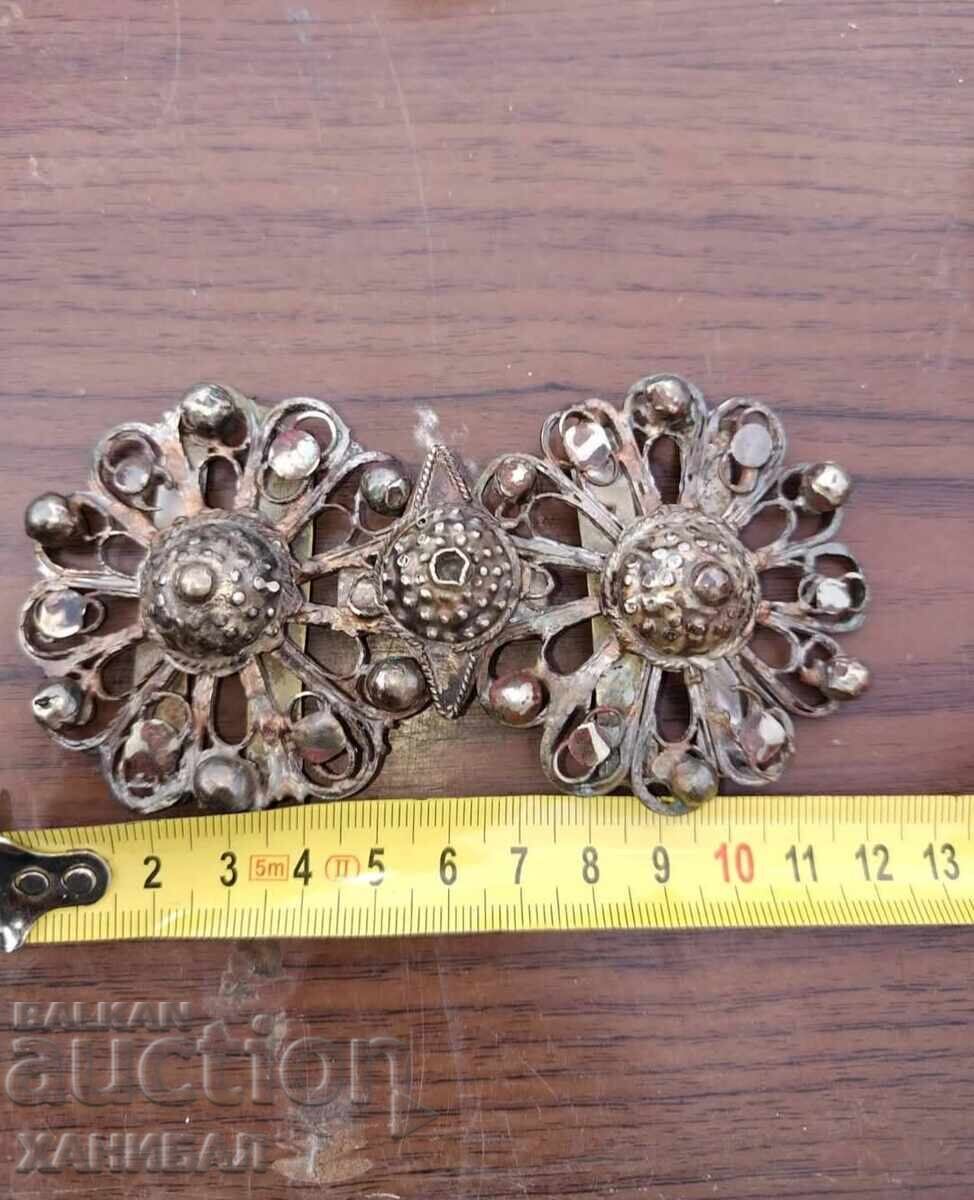 ΑΝΑΓΕΝΝΗΣΙΑΚΑ ΠΑΦΤΙ, ΖΩΝΗ, ΚΟΣΜΗΜΑΤΑ