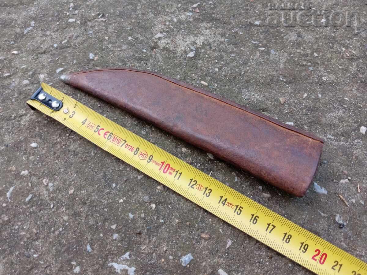 Teacă primitivă veche cu preț 31.00 BGN | € 15.85 Teacă primitivă veche cu preț 31.00 BGN | € 15.85