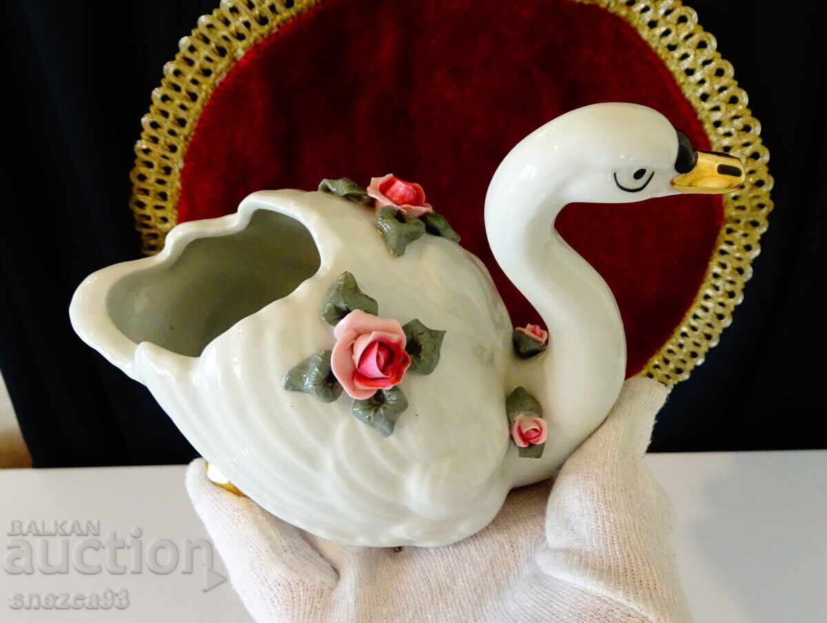 Figurină, vază Lebădă porțelan Dresden, trandafiri - 5 Figurină, vază Lebădă porțelan Dresden, trandafiri - 5
