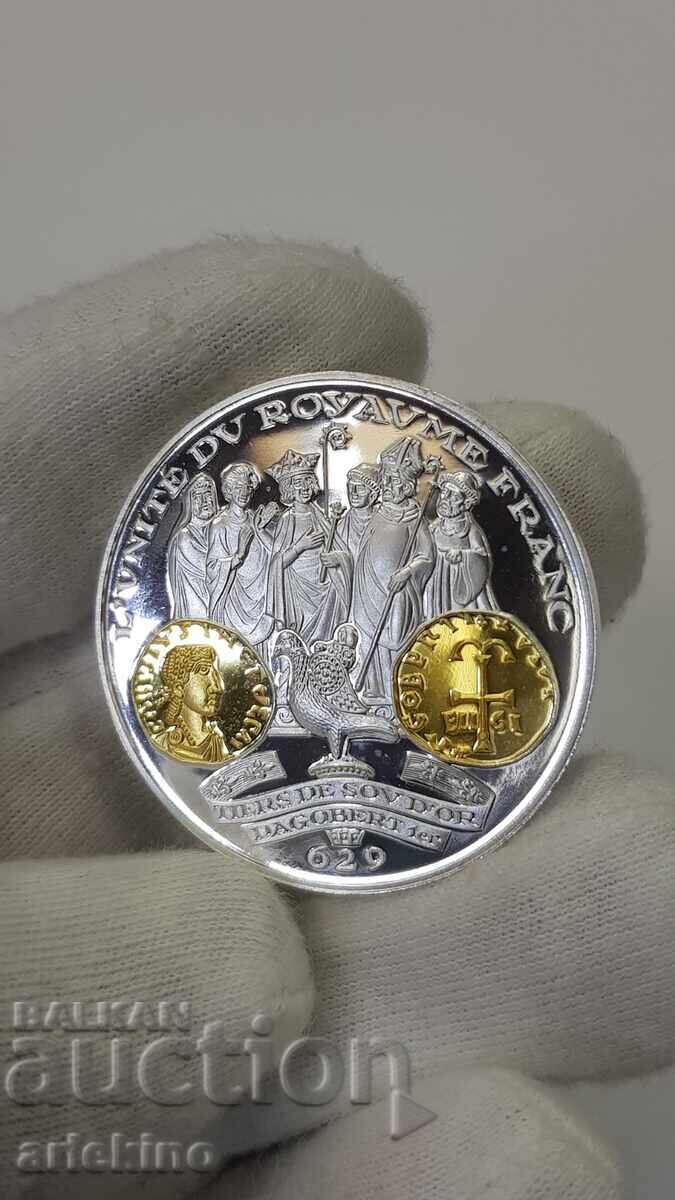 Licitație Monedă de colecție din argint placat cu aur, medalie Franța 999 pr Licitație Monedă de colecție din argint placat cu aur, medalie Franța 999 pr