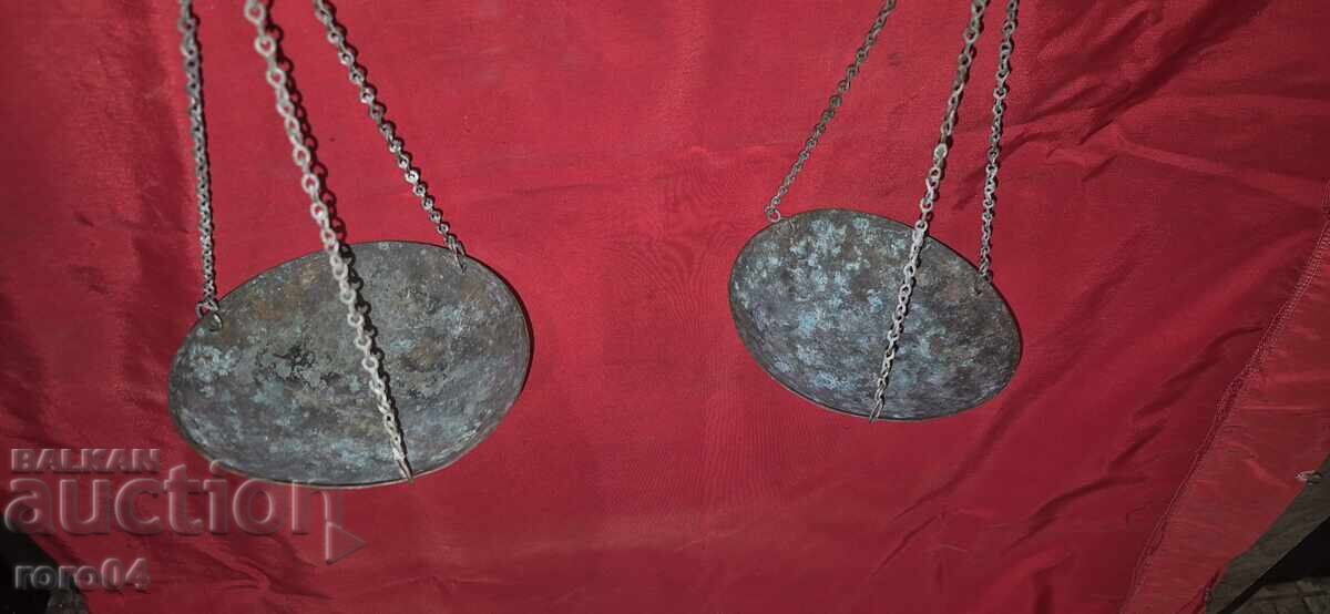 Auction RENAISSANCE SCALES - WEIGHING SCALE Auction RENAISSANCE SCALES - WEIGHING SCALE