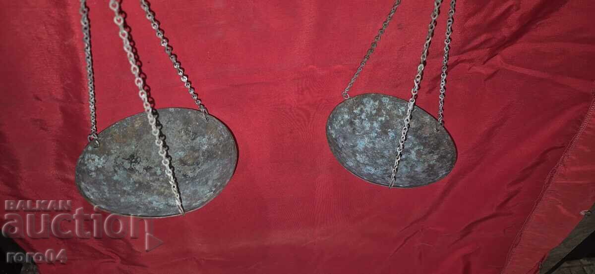 Auction  RENAISSANCE SCALES - WEIGHING SCALE