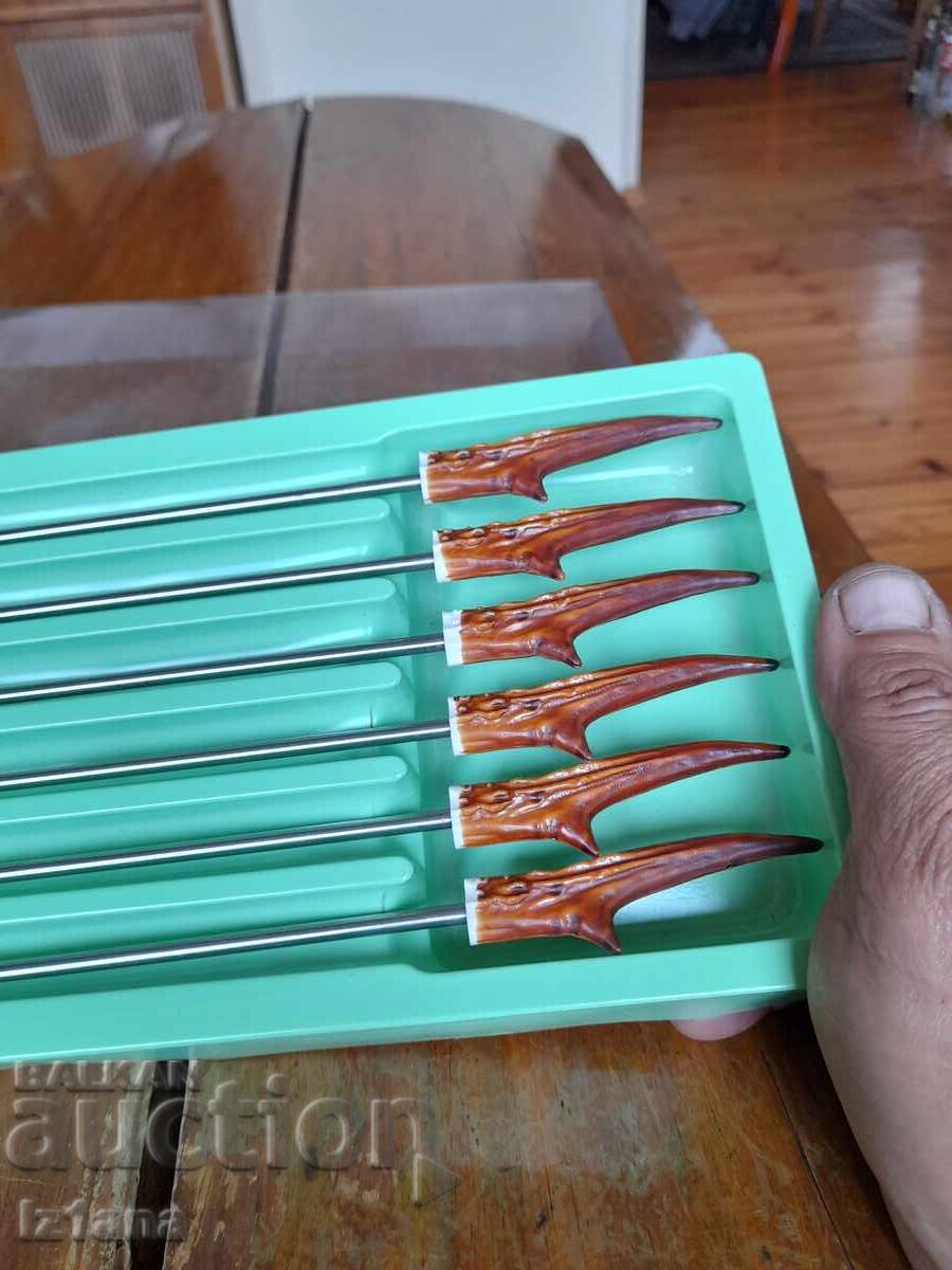 Delivery of Old fondue forks