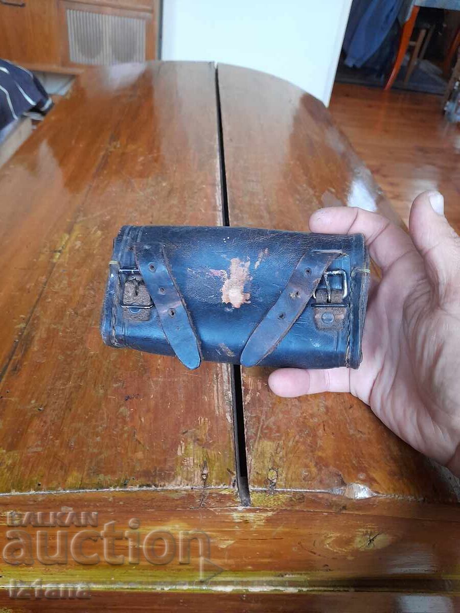 Licitație Geantă veche pentru bicicletă, bicicletă