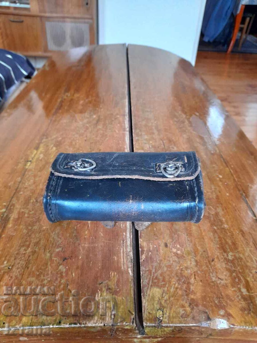 Geantă veche pentru bicicletă, bicicletă