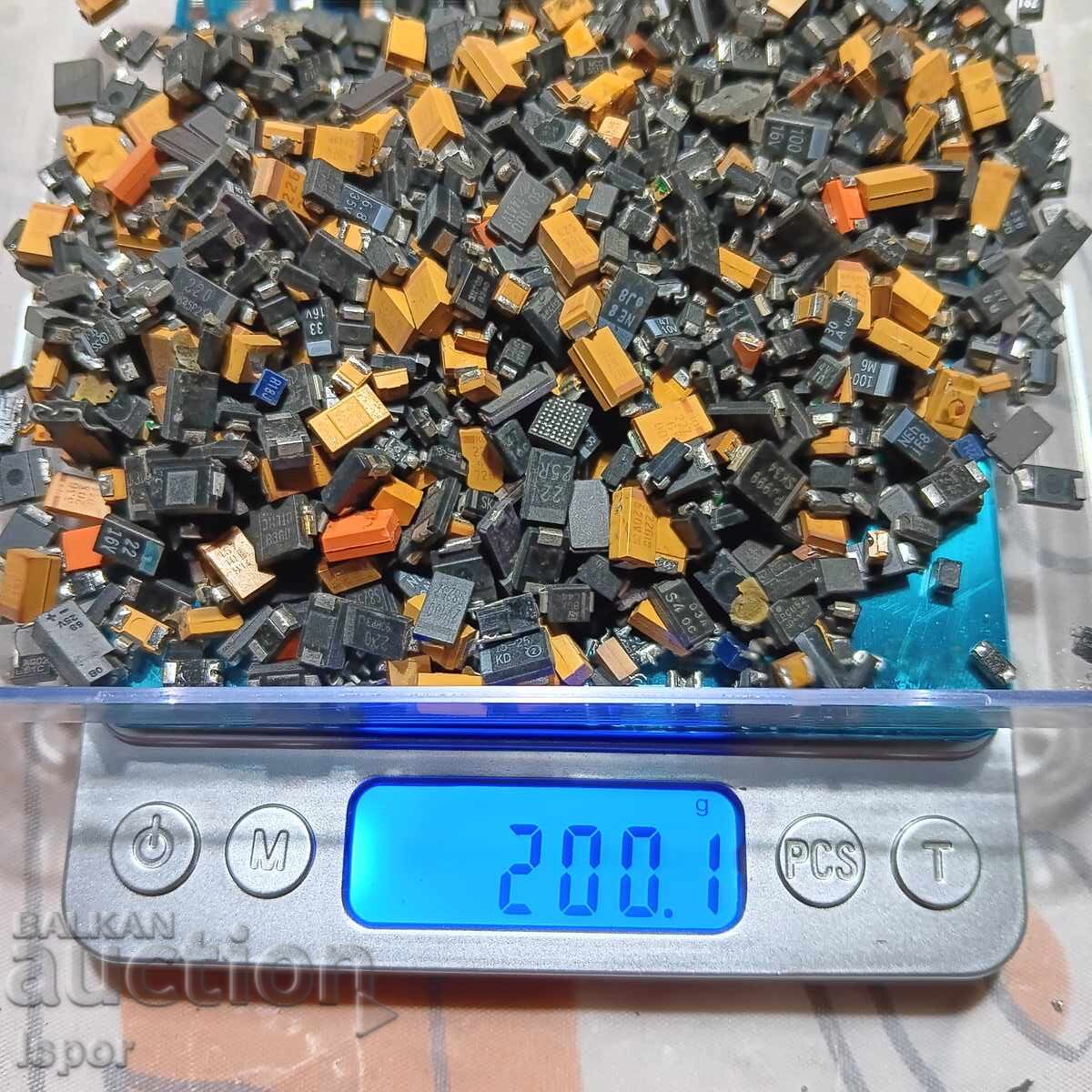 Condensatori tantal 200 g cu preț 50.00 BGN | € 25.56 Condensatori tantal 200 g cu preț 50.00 BGN | € 25.56