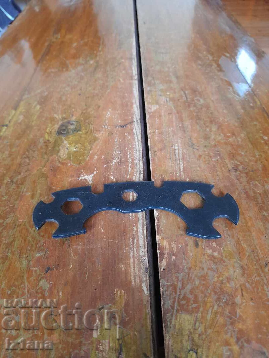 Cheie veche de bicicletă