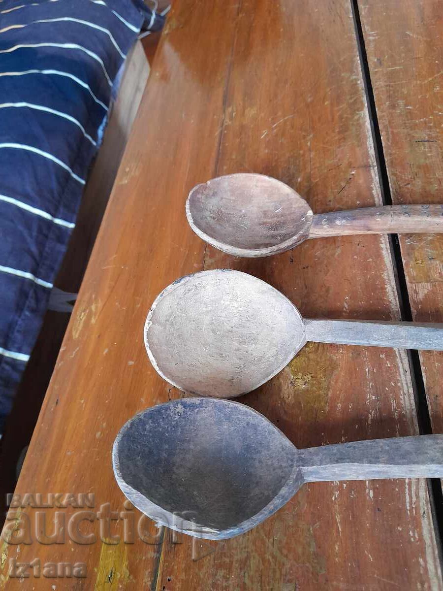 Παλιά Ξύλινη Κουτάλα, κουτάλια με τιμή 16.00 BGN | € 8.18