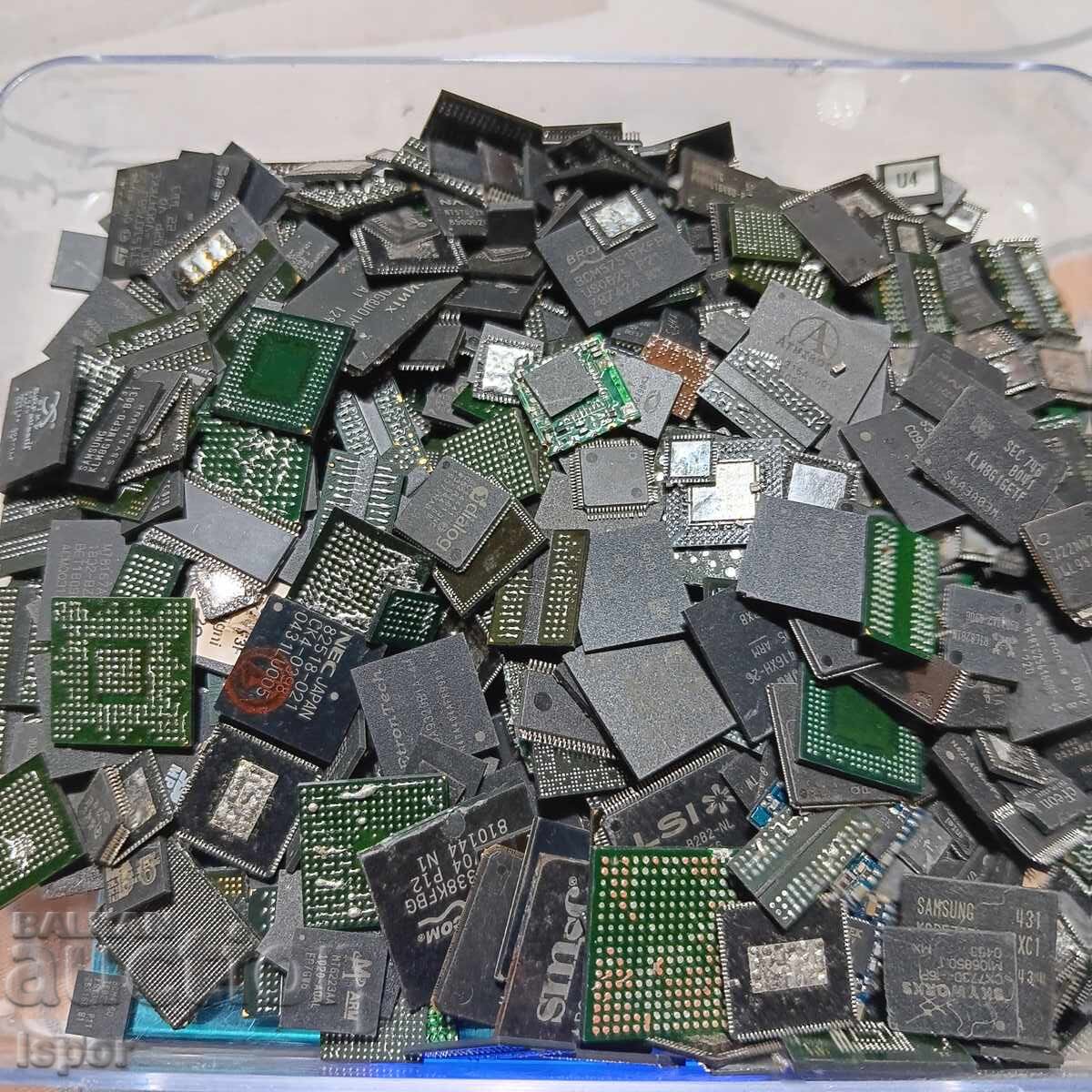 Mix of small smartphone chips