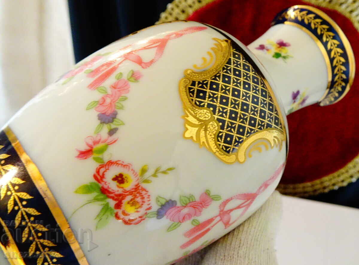 Licitație Vază din porțelan aur, trandafiri, cobalt, coroană de lauri, ștampilă