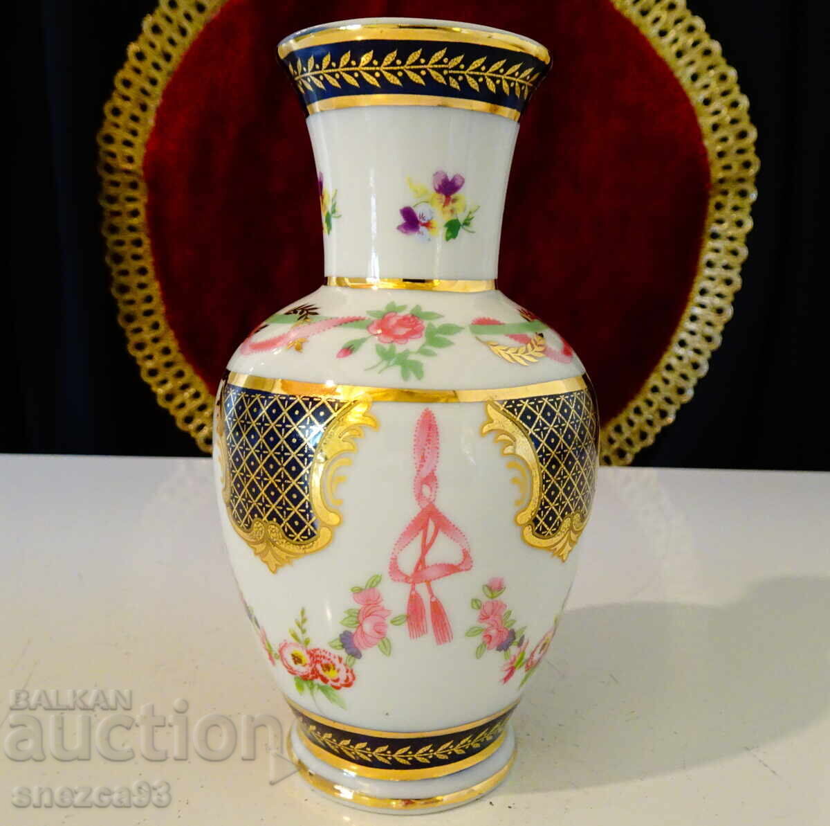 Vază din porțelan aur, trandafiri, cobalt, coroană de lauri, ștampilă