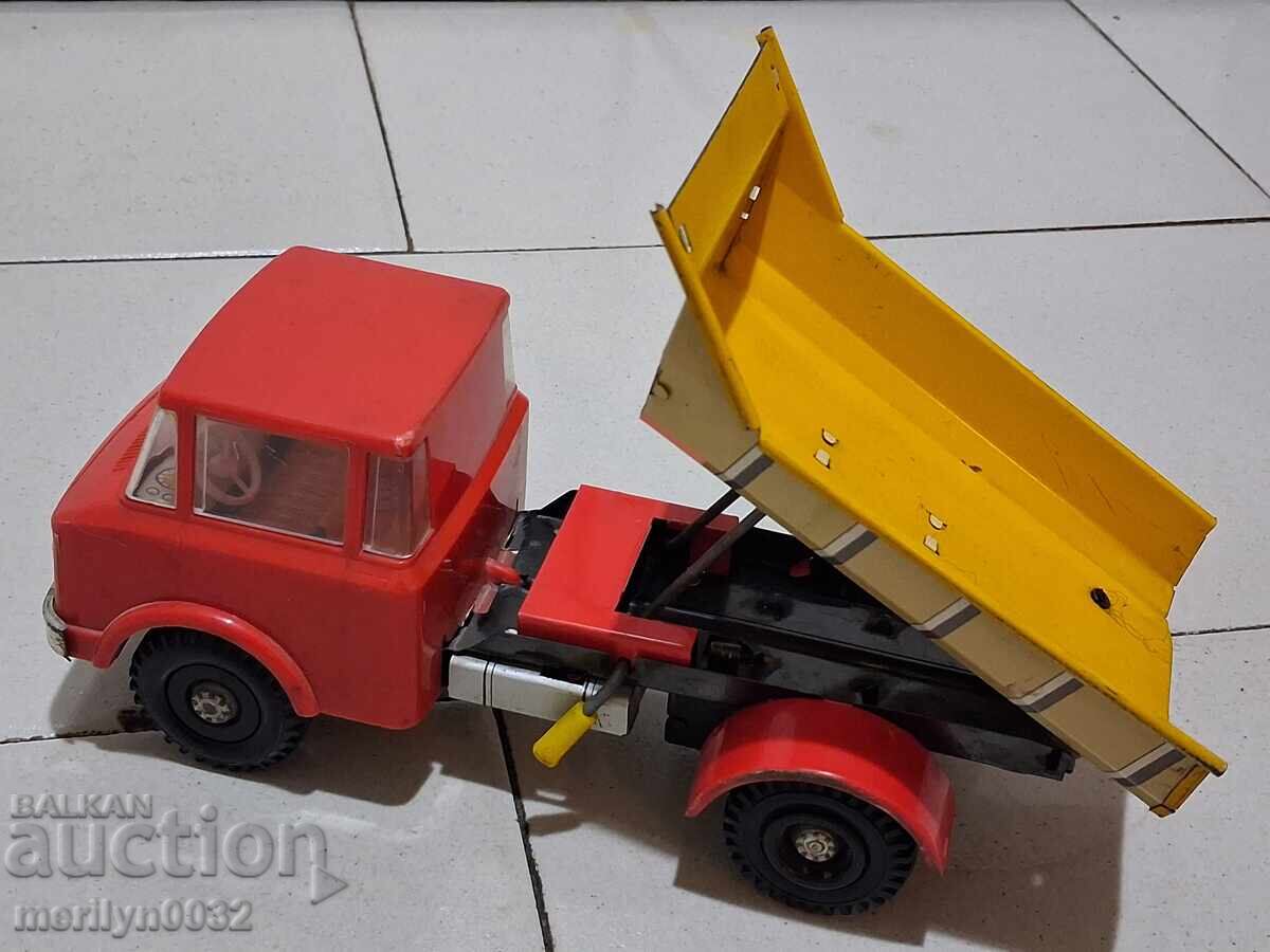 Δημοπρασία Γερμανικό μεταλλικό παιχνίδι αυτοκίνητο φορτηγό Ανατολικής Γερμανίας Δημοπρασία Γερμανικό μεταλλικό παιχνίδι αυτοκίνητο φορτηγό Ανατολικής Γερμανίας