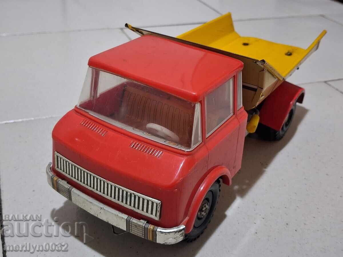 Παράδοση Γερμανικό μεταλλικό παιχνίδι αυτοκίνητο φορτηγό Ανατολικής Γερμανίας Παράδοση Γερμανικό μεταλλικό παιχνίδι αυτοκίνητο φορτηγό Ανατολικής Γερμανίας