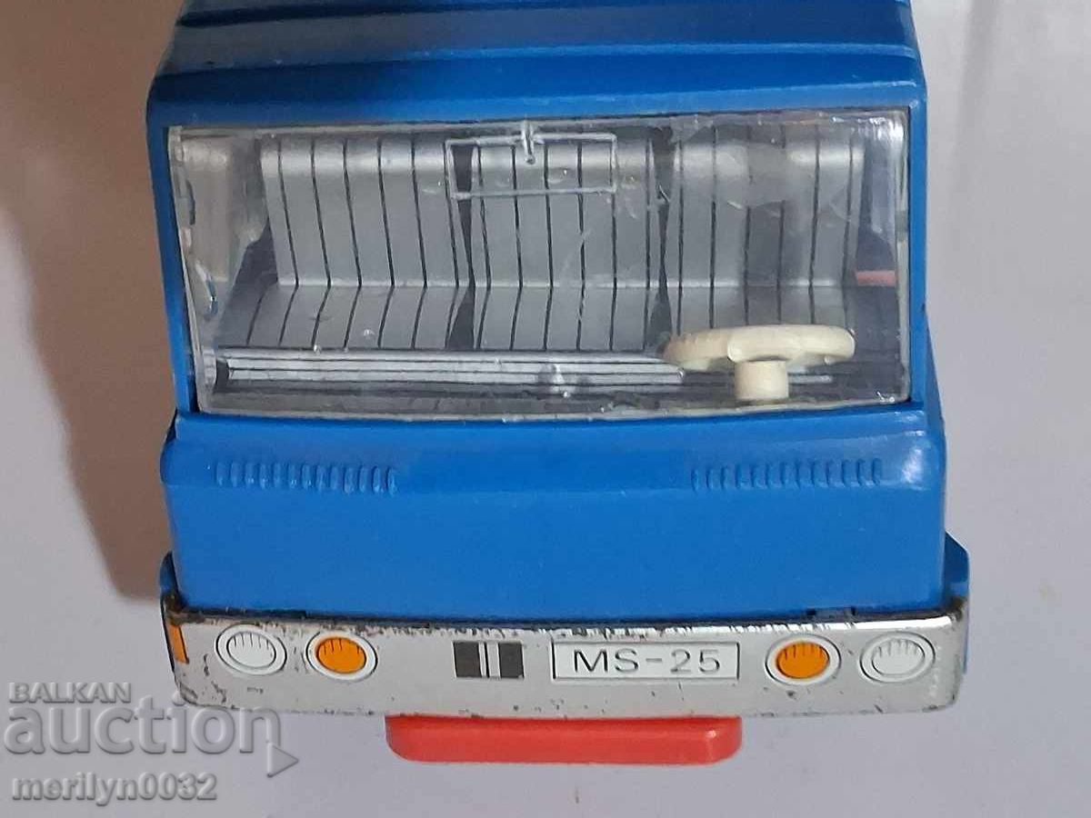 Παράδοση Γερμανικό μεταλλικό παιχνίδι αυτοκίνητο φορτηγό Ανατολικής Γερμανίας