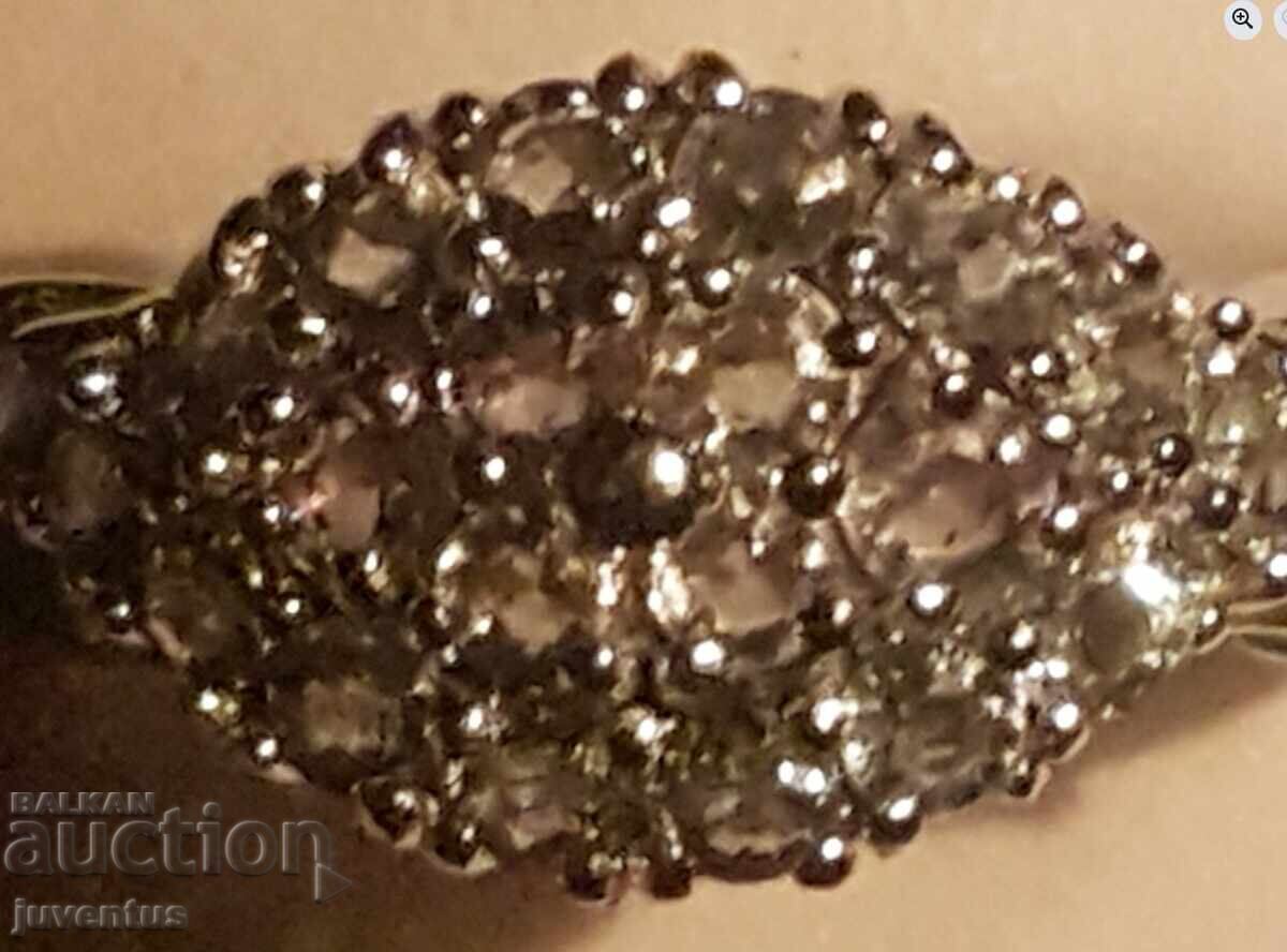 Auction SILVER RING WITH COLOR-CHANGING SAPPHIRES CERTIFICATE Auction SILVER RING WITH COLOR-CHANGING SAPPHIRES CERTIFICATE