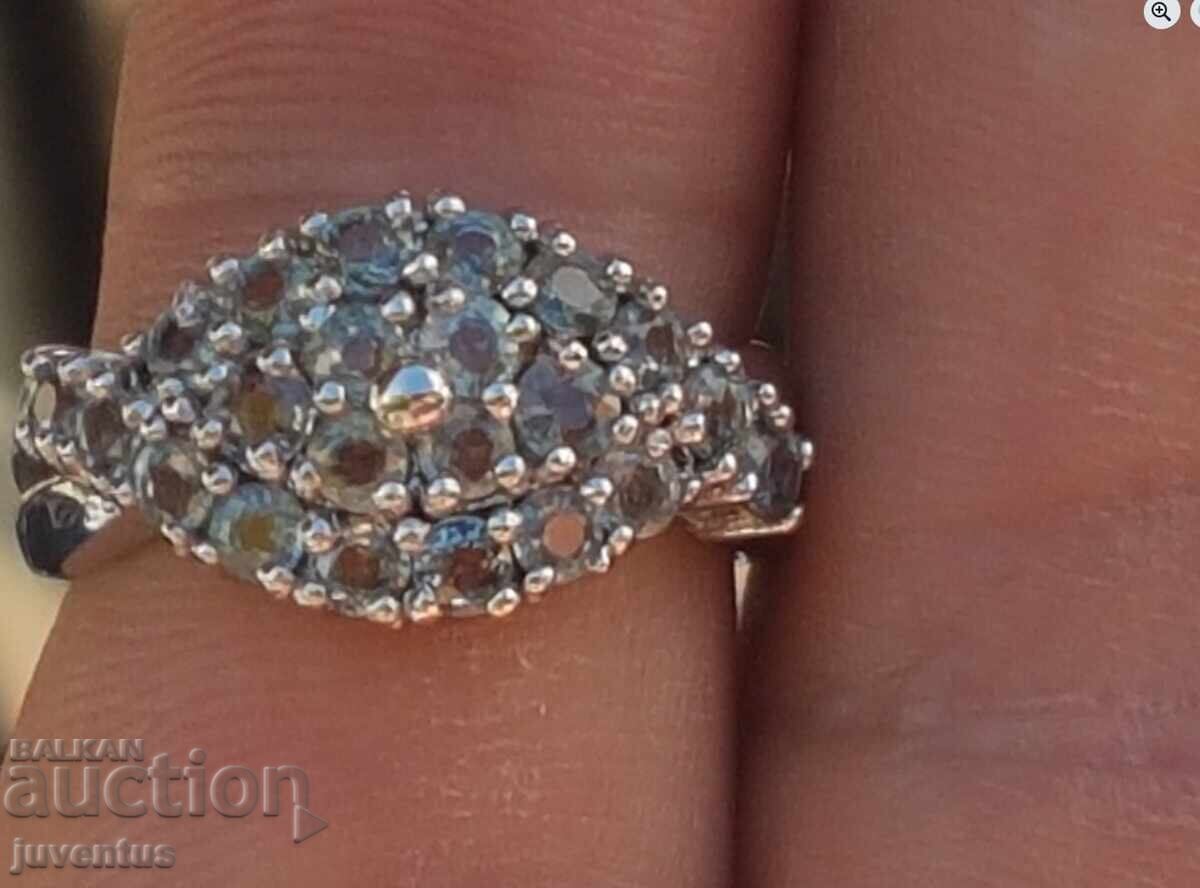 SILVER RING WITH COLOR-CHANGING SAPPHIRES CERTIFICATE SILVER RING WITH COLOR-CHANGING SAPPHIRES CERTIFICATE