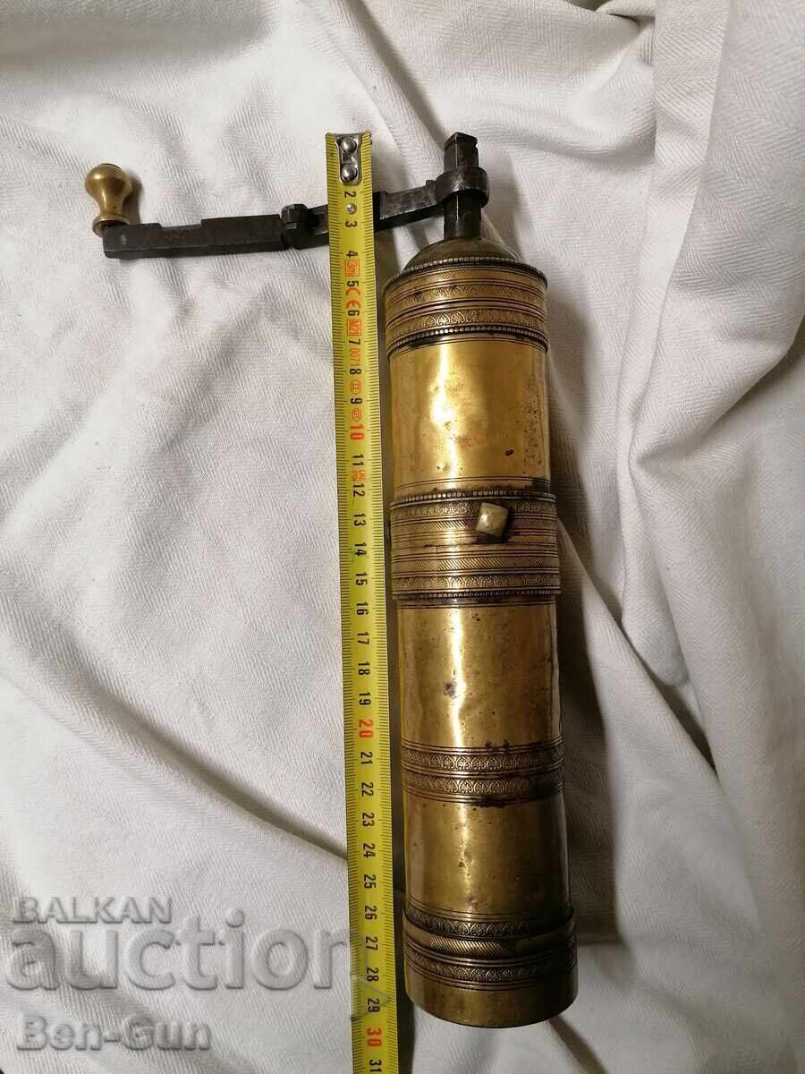 Μύλος καφέ - παλαιός με τιμή 175.00 BGN | € 89.48