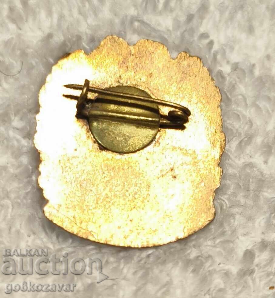 Auction  Conqueror of Mountain Champions Bronze 60s