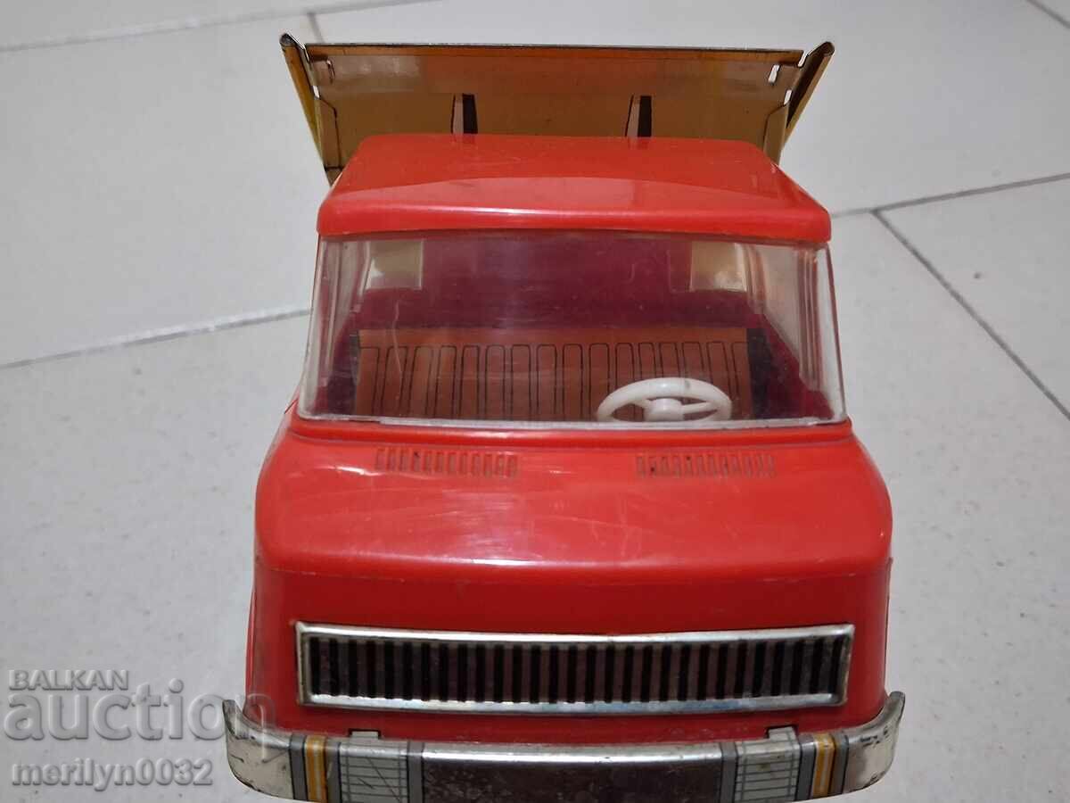 Δημοπρασία Γερμανικό μεταλλικό παιχνίδι αυτοκίνητο φορτηγό Ανατολικής Γερμανίας Δημοπρασία Γερμανικό μεταλλικό παιχνίδι αυτοκίνητο φορτηγό Ανατολικής Γερμανίας