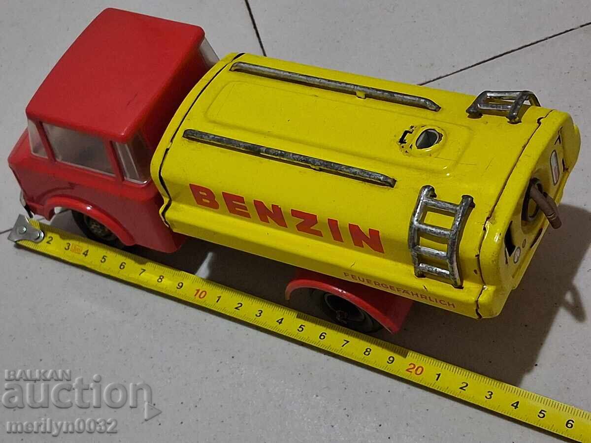 Γερμανικό μεταλλικό παιχνίδι αυτοκίνητο φορτηγό Ανατολικής Γερμανίας - 6 Γερμανικό μεταλλικό παιχνίδι αυτοκίνητο φορτηγό Ανατολικής Γερμανίας - 6
