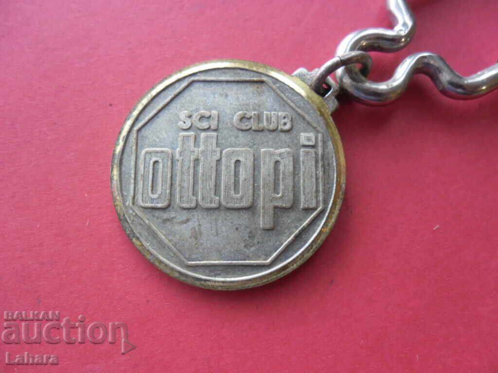 Breloc cu preț € 1.02 | 1.99 BGN