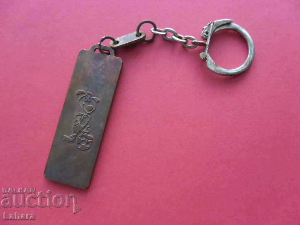 Auction  Keychain World Cup USA 1994