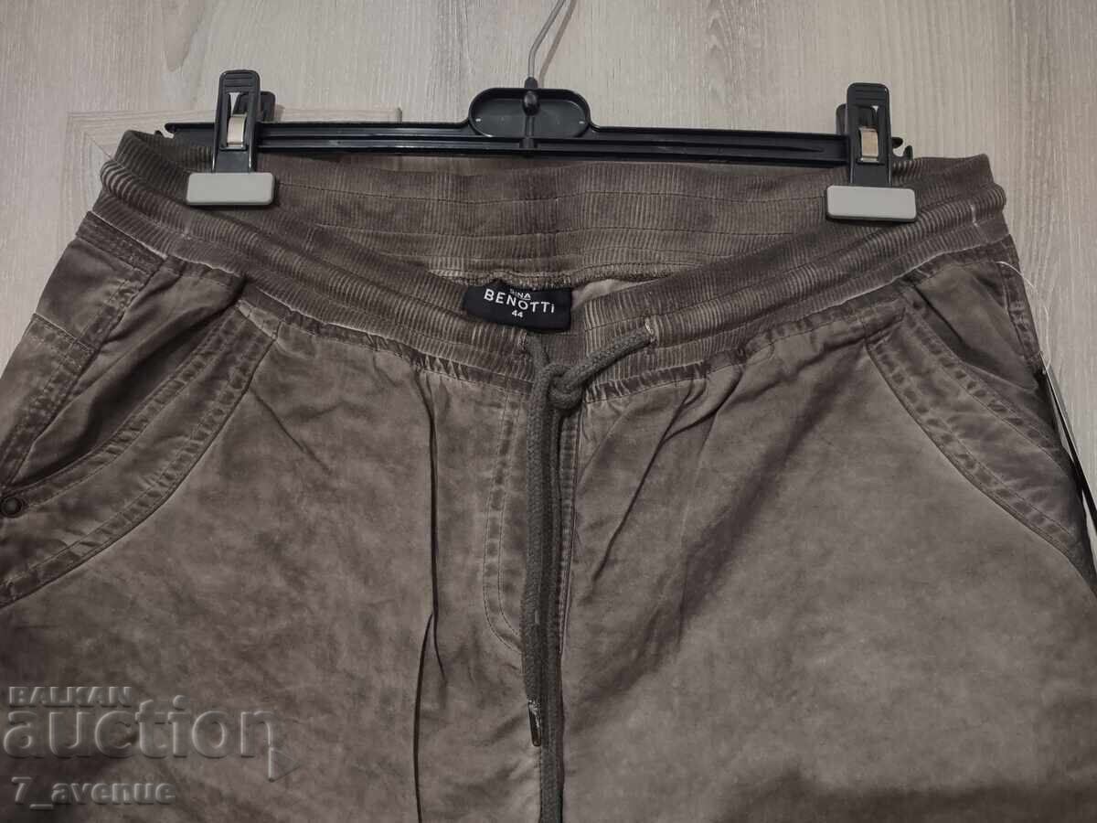 Auction  Women's jeans, brand new, original garment, 25.10.25